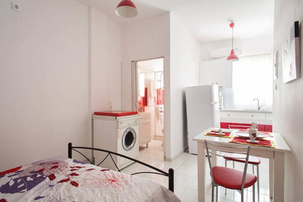 Wavedance Accommodation Salamina Exterior foto