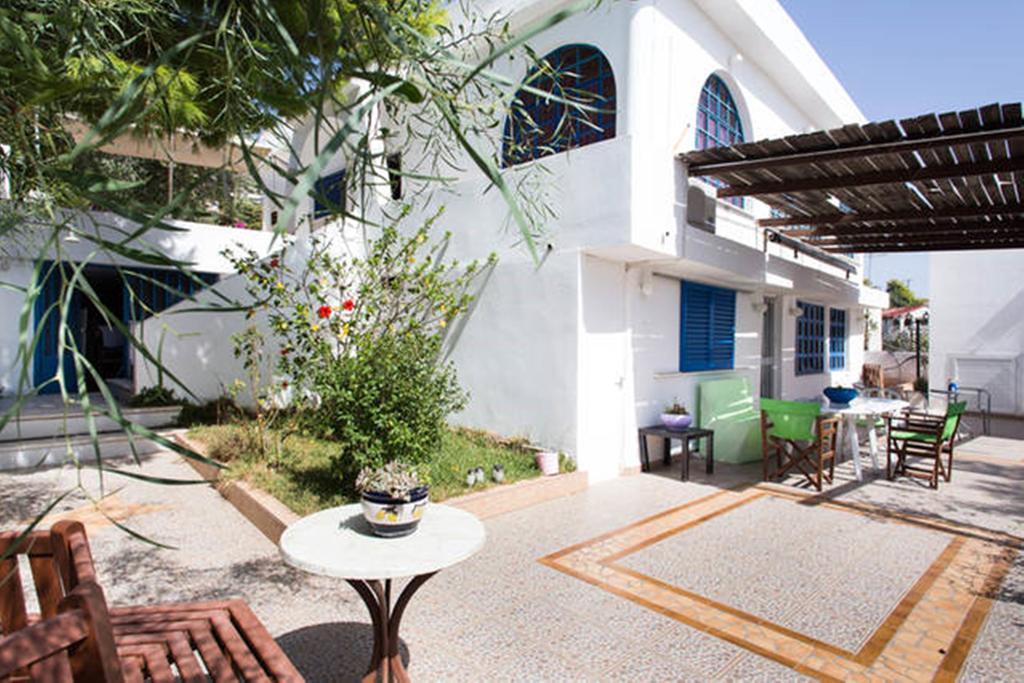Wavedance Accommodation Salamina Exterior foto