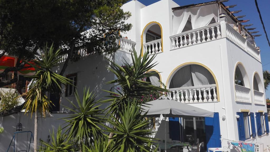 Wavedance Accommodation Salamina Exterior foto